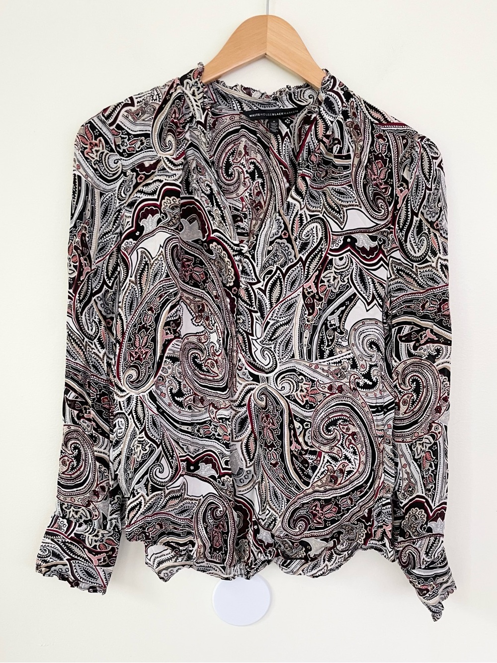 White House Black Market 100% Silk Long Sleeve Paisley Print Blouse Sz 8